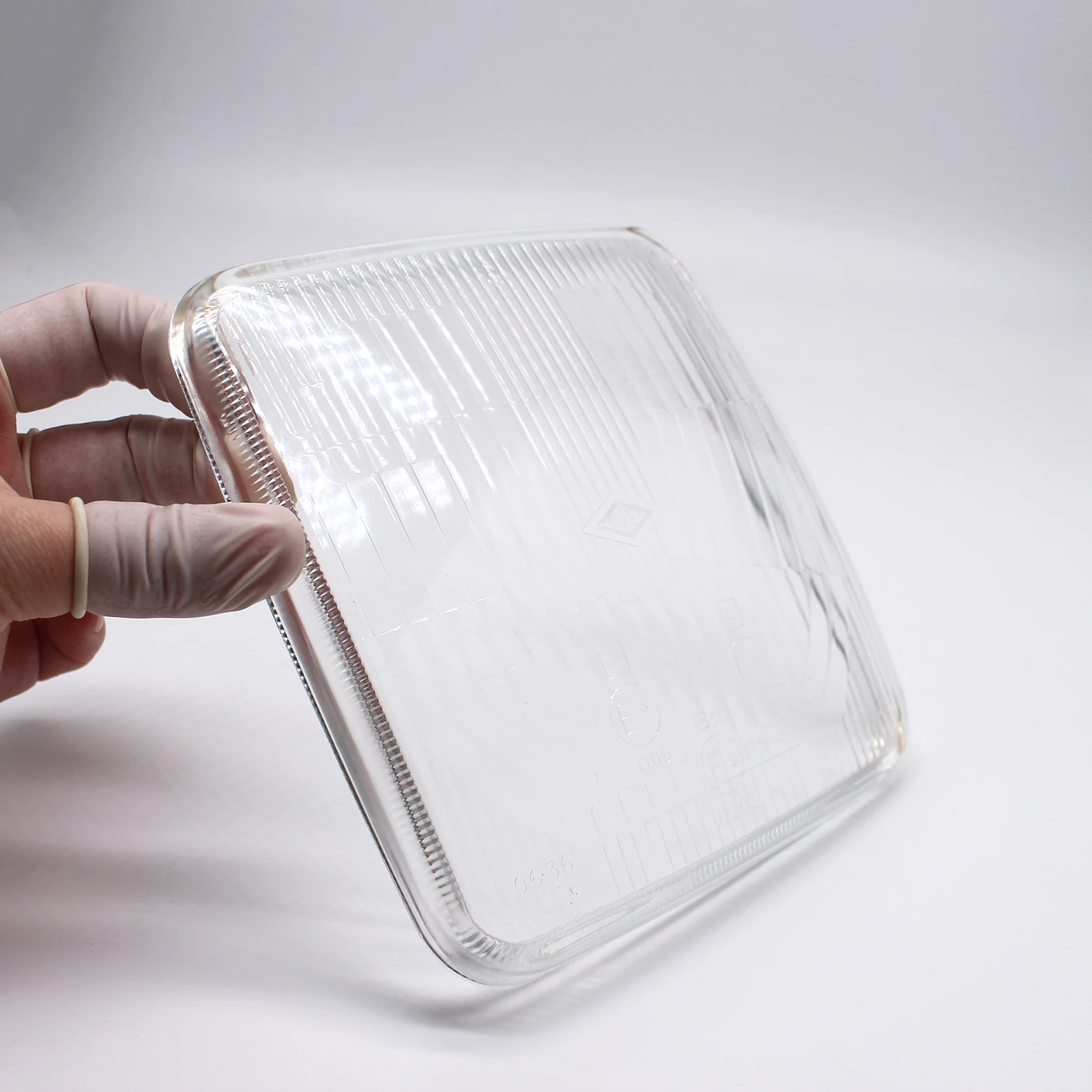 Custom OEM Waterproof Optical Glass Clear Automotive Light Cover Lens High Precision Durable Molded