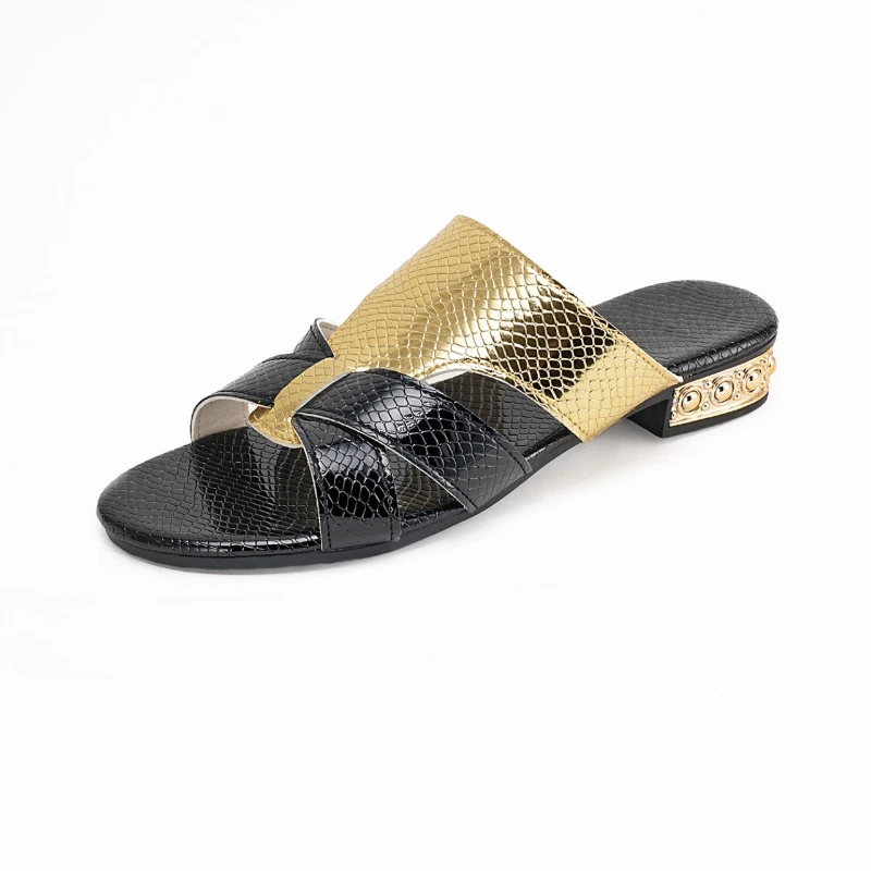 Women Slippers 2025 New Casual Sandals Outdoor Soft Leather Slippers Thick Soled Slope Woven Straw Shoes Luxury Slides Women