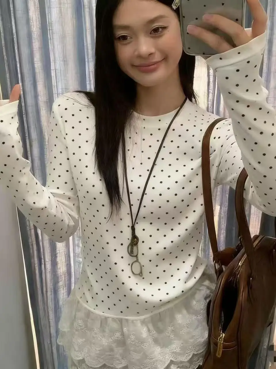 

Girls' New White Polka-Dot Shoulder Long Sleeves Slim Fit Autumn And Winter Warm Spring And Autumn Beautiful Lace Stitching Tops