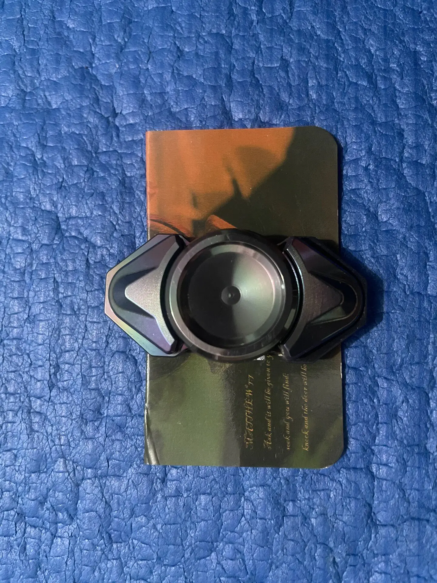 Used edc to condense time, zirconium two-page Vinda Desktop Decoration