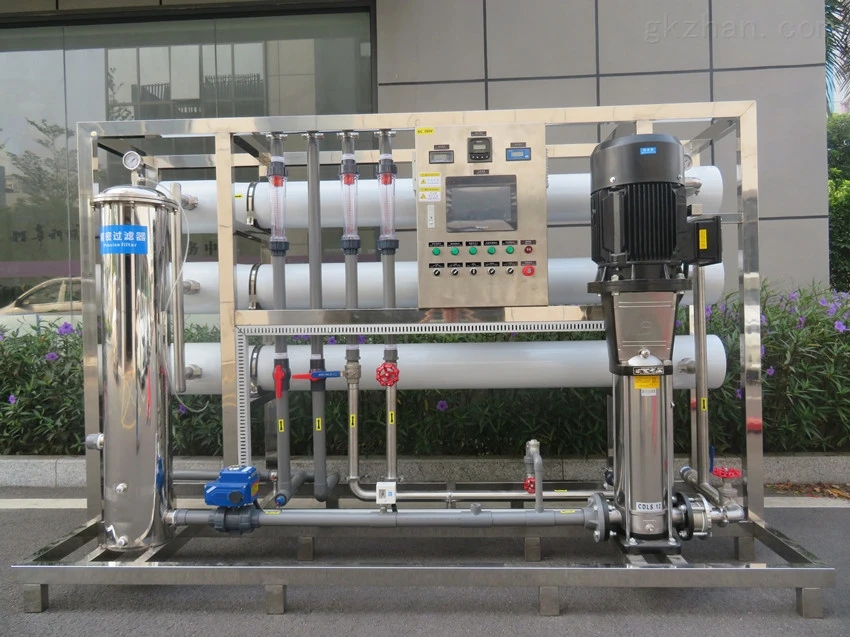 مصنع معالجة الفولاذ المقاوم للصدأ نظام التناضح العكسي 500LPH 1000LPH معدل تحلية مياه البحر 98%