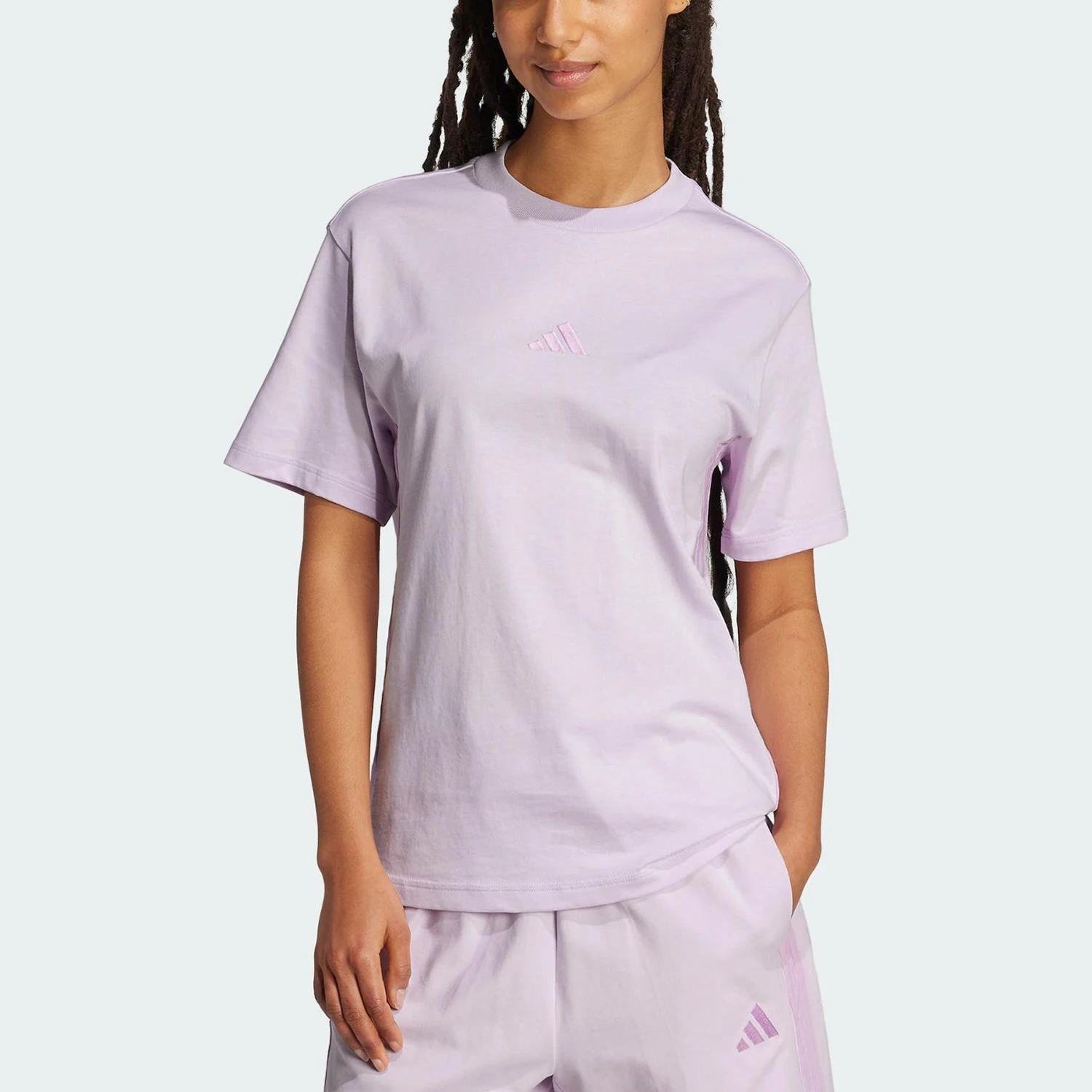 

Adidas подлинная новинка 2025 года, женская трикотажная дышащая футболка с круглым вырезом и короткими рукавами JE1238