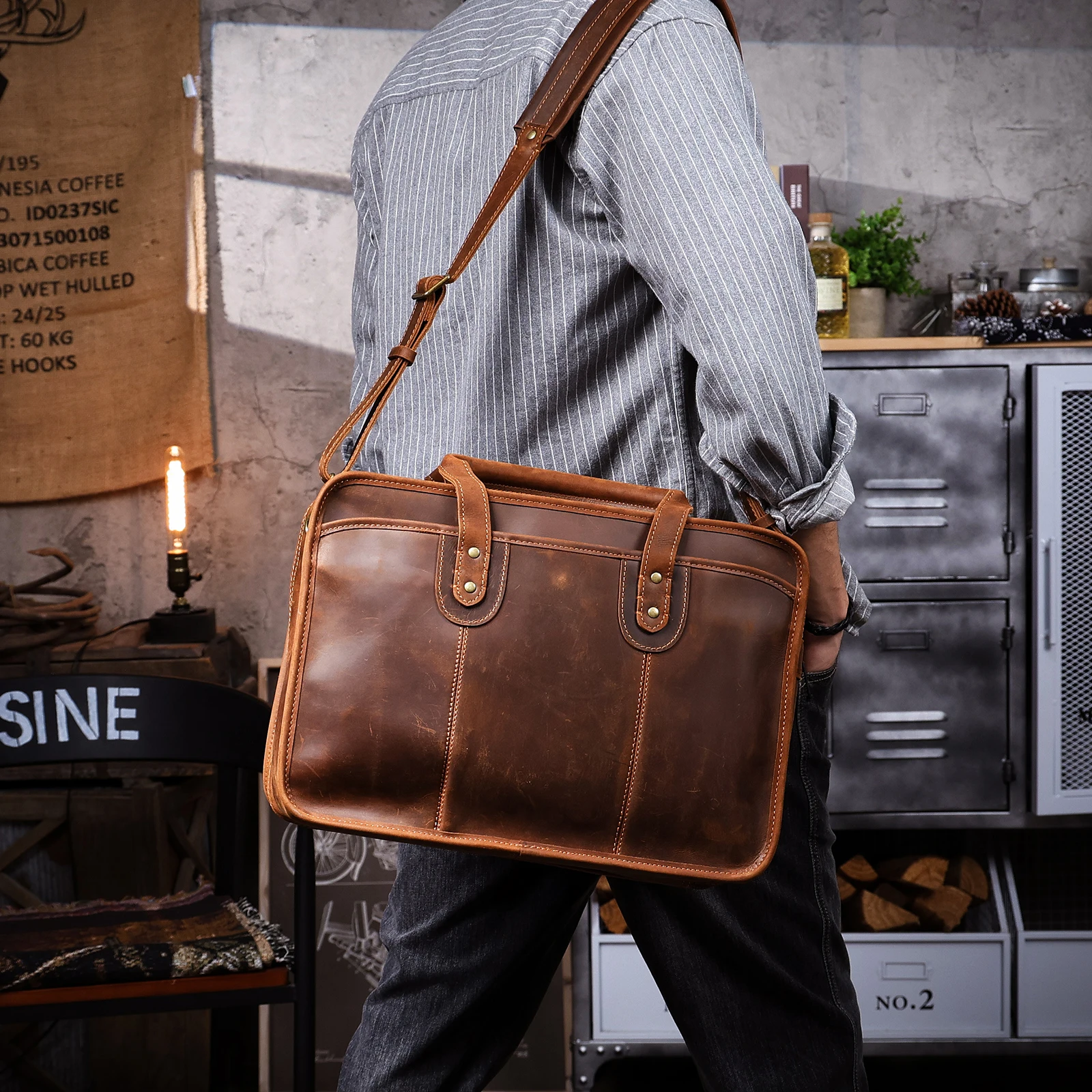 S.WORKER Neues Design Vintage Echtleder Herren-Aktentasche Laptop-Tasche Große Kapazität Rindsleder Business-Tragetasche Handtasche für Männer – Detail 5
