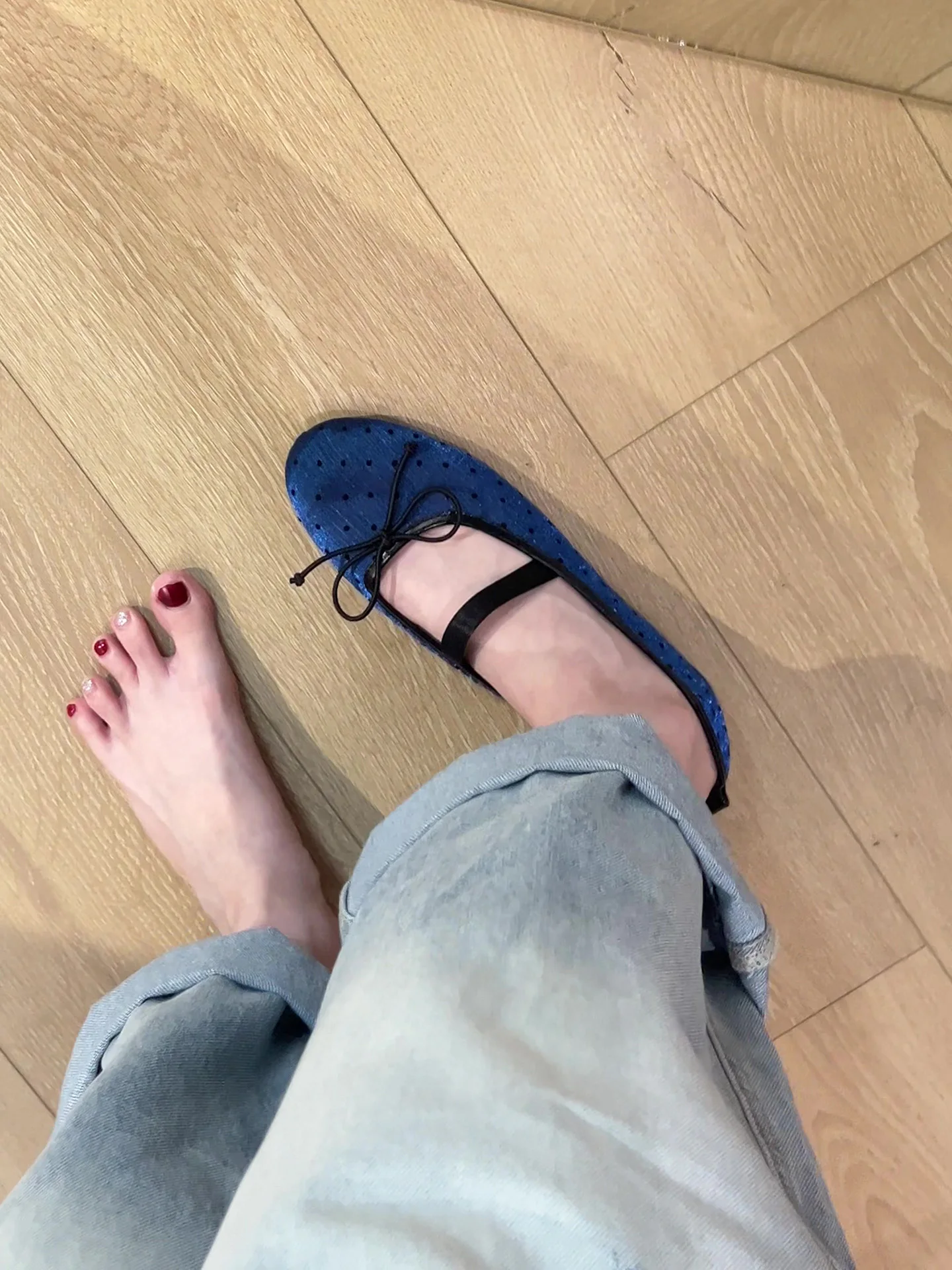 scarpe-ballerine-donna-estive-2026-con-pois-e-rete-mary-jane-a-punta-tonda-fondo-piatto-cinturino-singolo-stile-balletto-scarpe-alla-moda