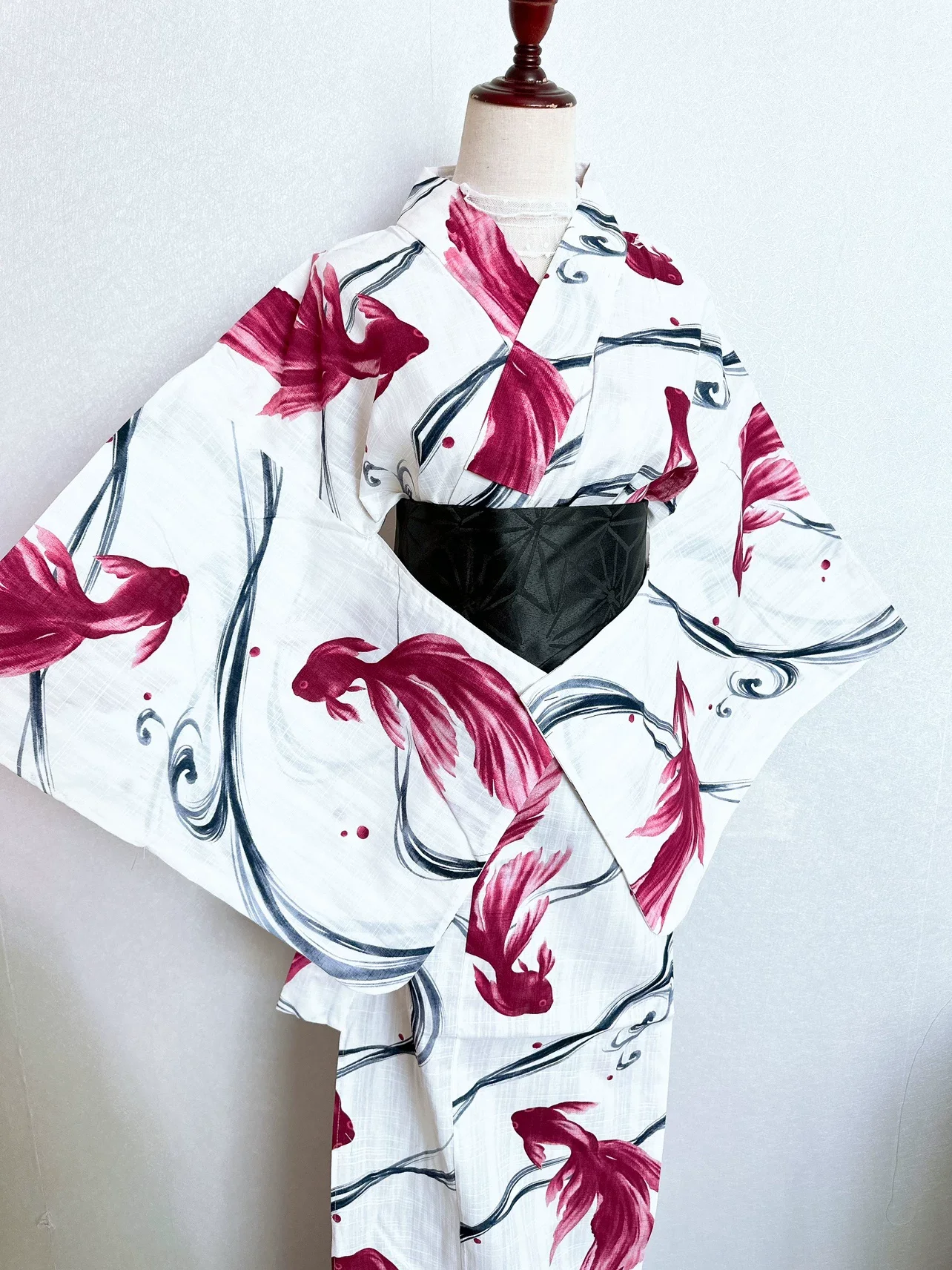 women's-japanese-yukata-traditional-pure-cotton-kimono-robe-perfect-for-travel-photography-cultural-events
