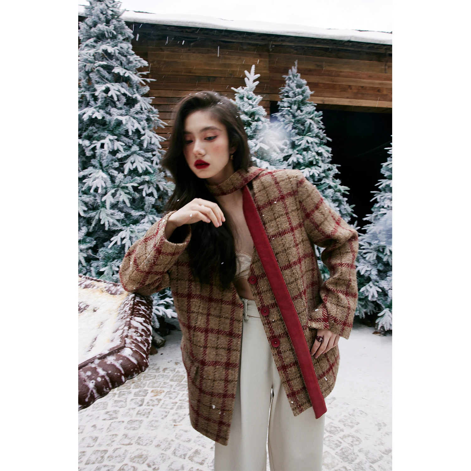 

Пальто Rosebanks Berkeley Winter Cheered Red And Color Blo V-Ne из шерсти с V-образным вырезом, для повседневной носки, стандартной длины, полиэстер