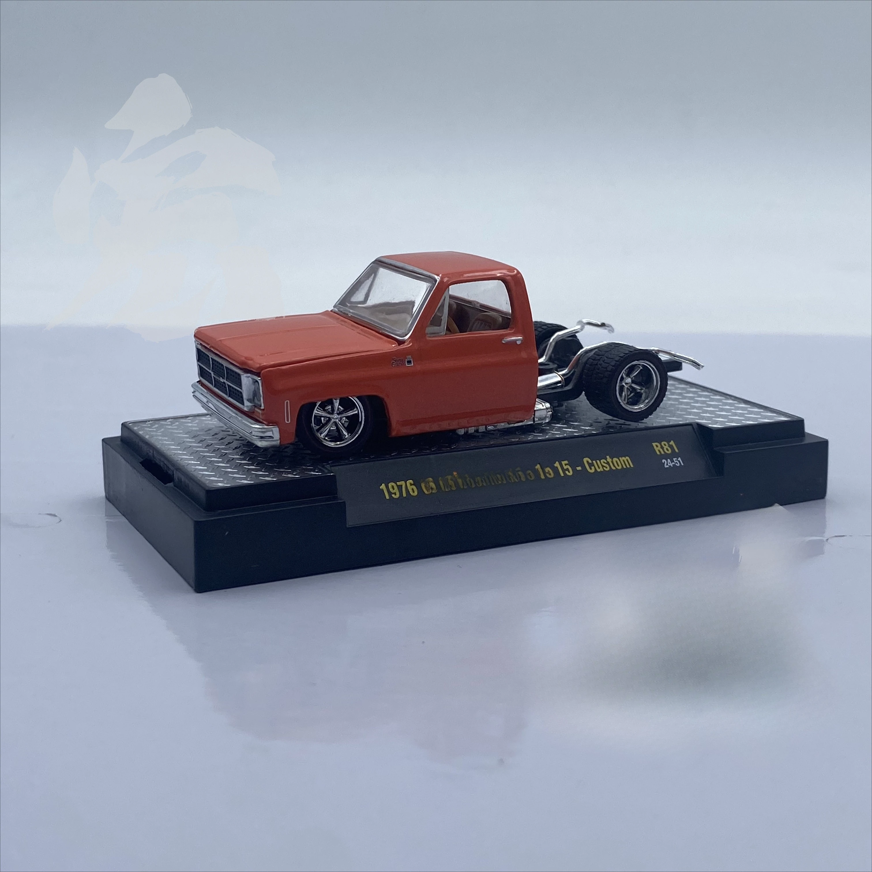 M2 Machine 1:64 Trailer Red Alloy Die Casting Car Model Collection Ornament Display Gift