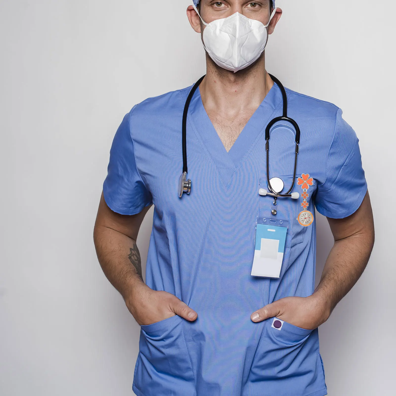 ساعة جيب معلقة خفيفة الوزن بمشبك على شكل وردة فريدة من نوعها على ممرضة فوب لطلاب الممرضات الطبية والأطباء