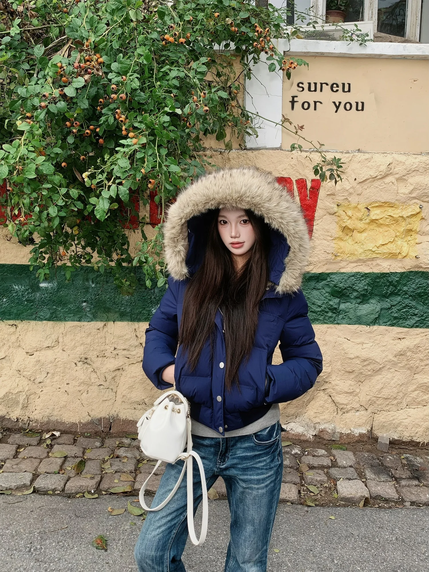 

Оригинальный дизайн, утепленная хлопковая куртка с капюшоном, женское зимнее пальто, теплая верхняя одежда, корейский дизайн, прямой крой.