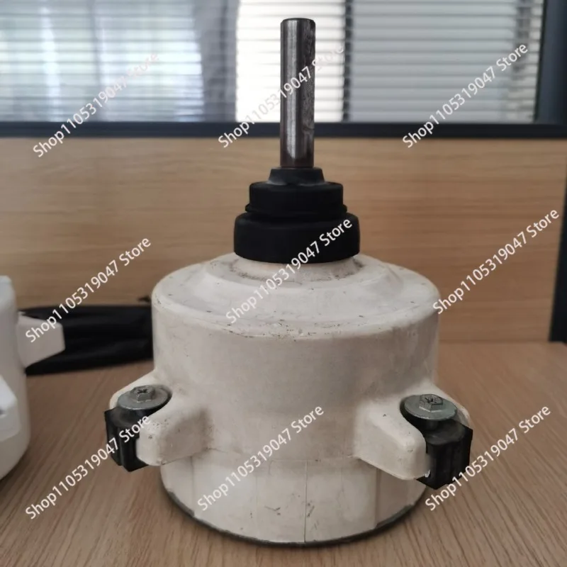 El motor del ventilador del condensador se utiliza en el mini split MFE-45VVT