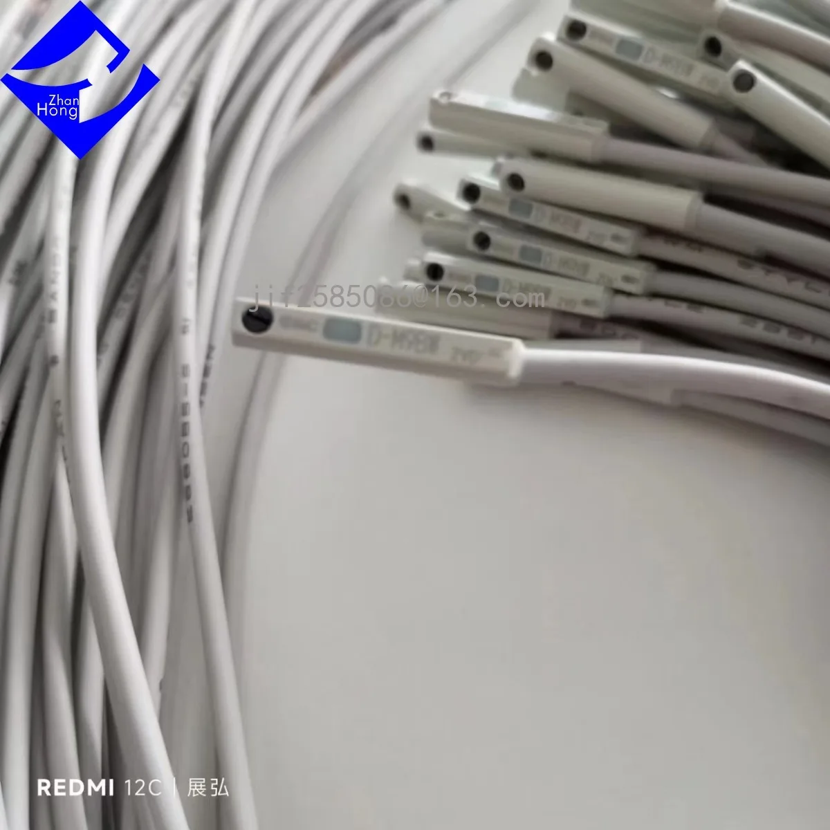 10 قطع D-M9BW، منتج غير مستخدم أصلي وأصلي. جميع السلاسل متوفرة للبيع، السعر قابل للتفاوض.