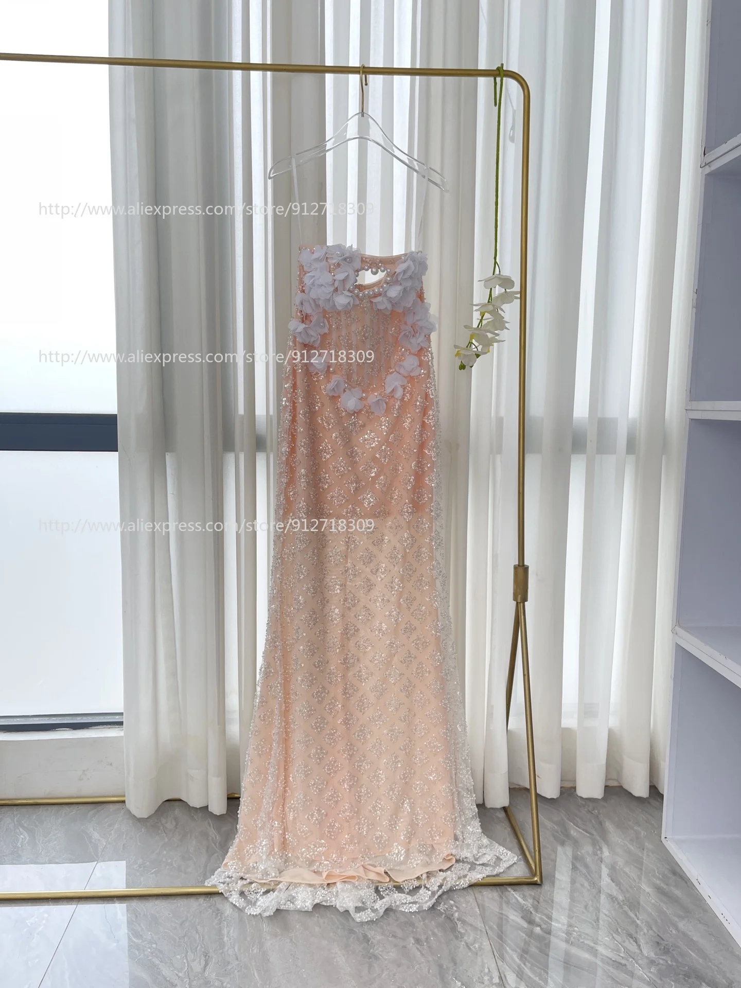 

2026 New Design Pink Sequins Beading Flowers Appliqued Sleeveless Backless Tube Maxi Dresses for Party