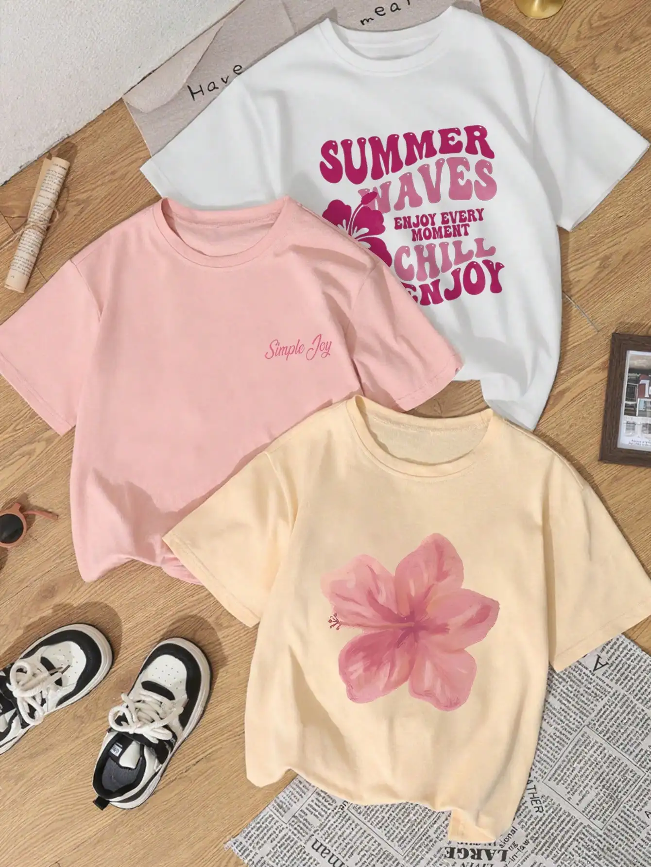 

3-Pack Summer Floral & Graphic Print Crewneck Short Sleeve T-Shirts for Women
