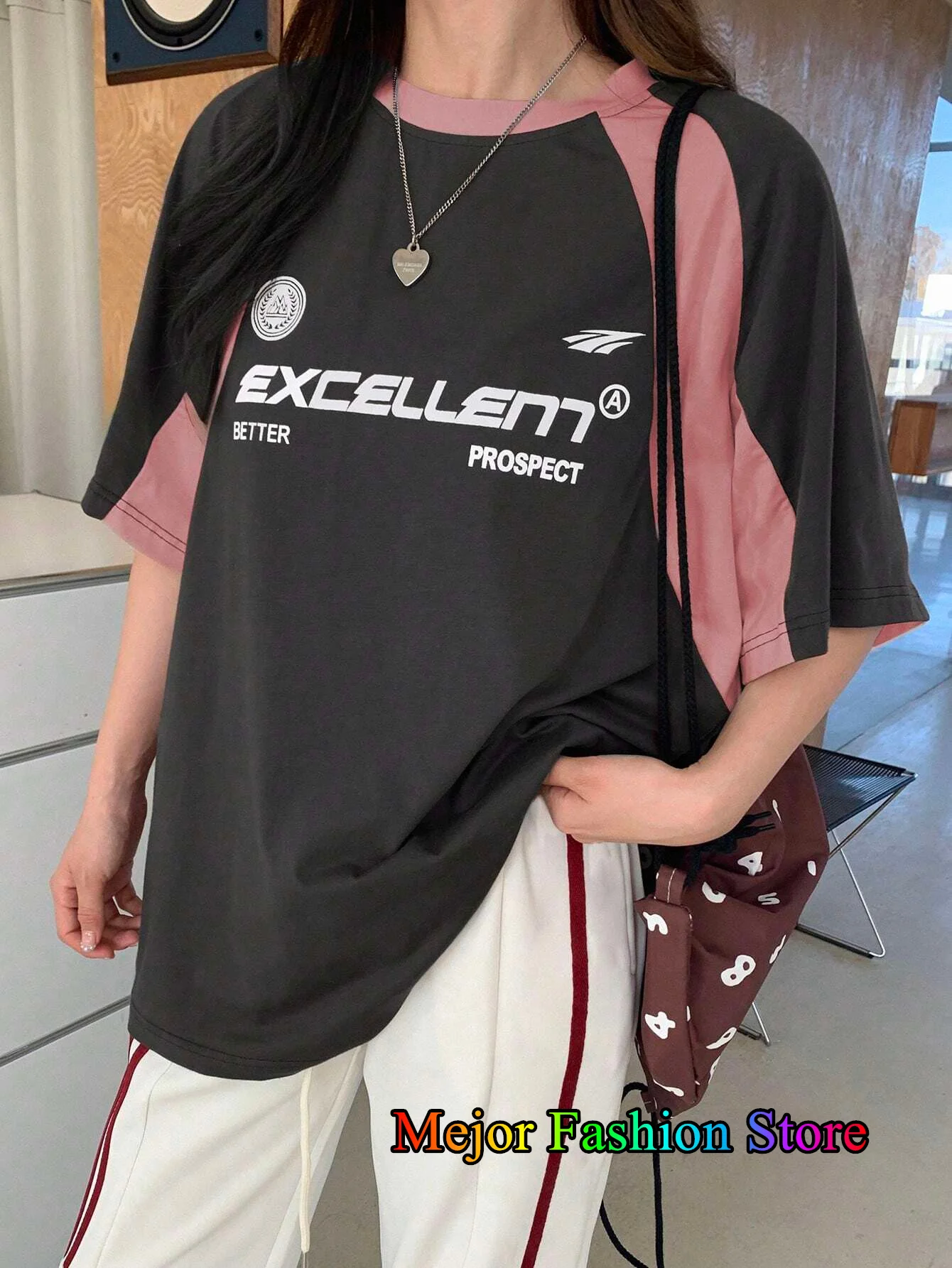 Letnia nowa koszulka z nadrukiem dla kobiet O-Neck czerwona patchworkowa siateczka z krótkim rękawem sportowa koszulka piłkarska Y2K bluzki oversize