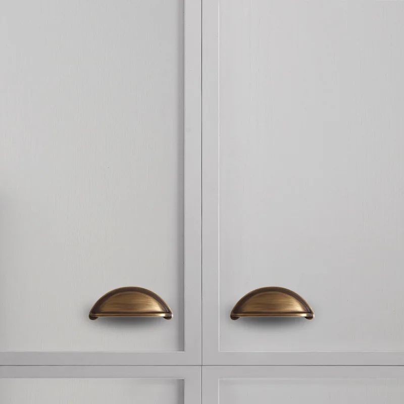 Myrtle Solid Brass Luxury Shell Art Deco Kitchen Cabinet Knobs Spherical Bars Bedroom Wardrobes Long Pull Drawer Handle