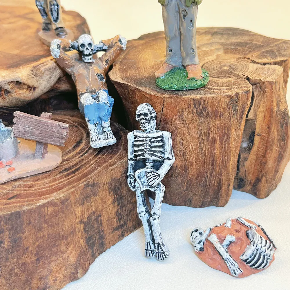 Halloween Mini Skeleton Figures Set Resin Tiny Skull Statues Desktop Decor
