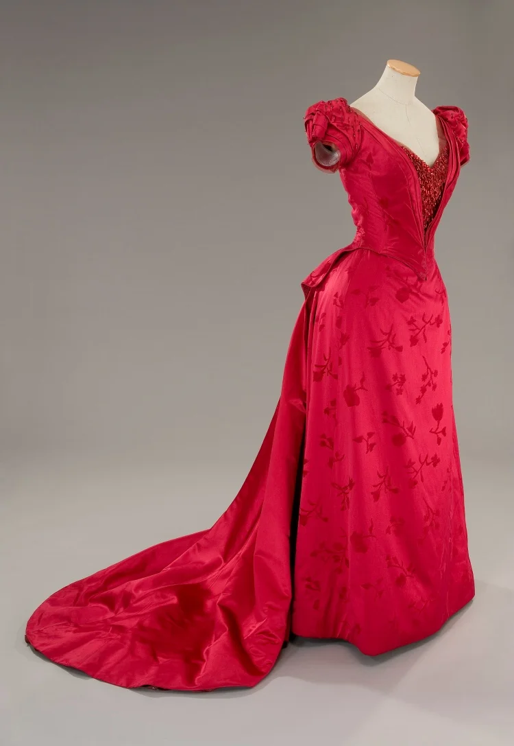 1890s Gothic Red Wedding Bustle Dress Duchess Walking Costume Historical Victorian Theme Party Duchess Ball Gown