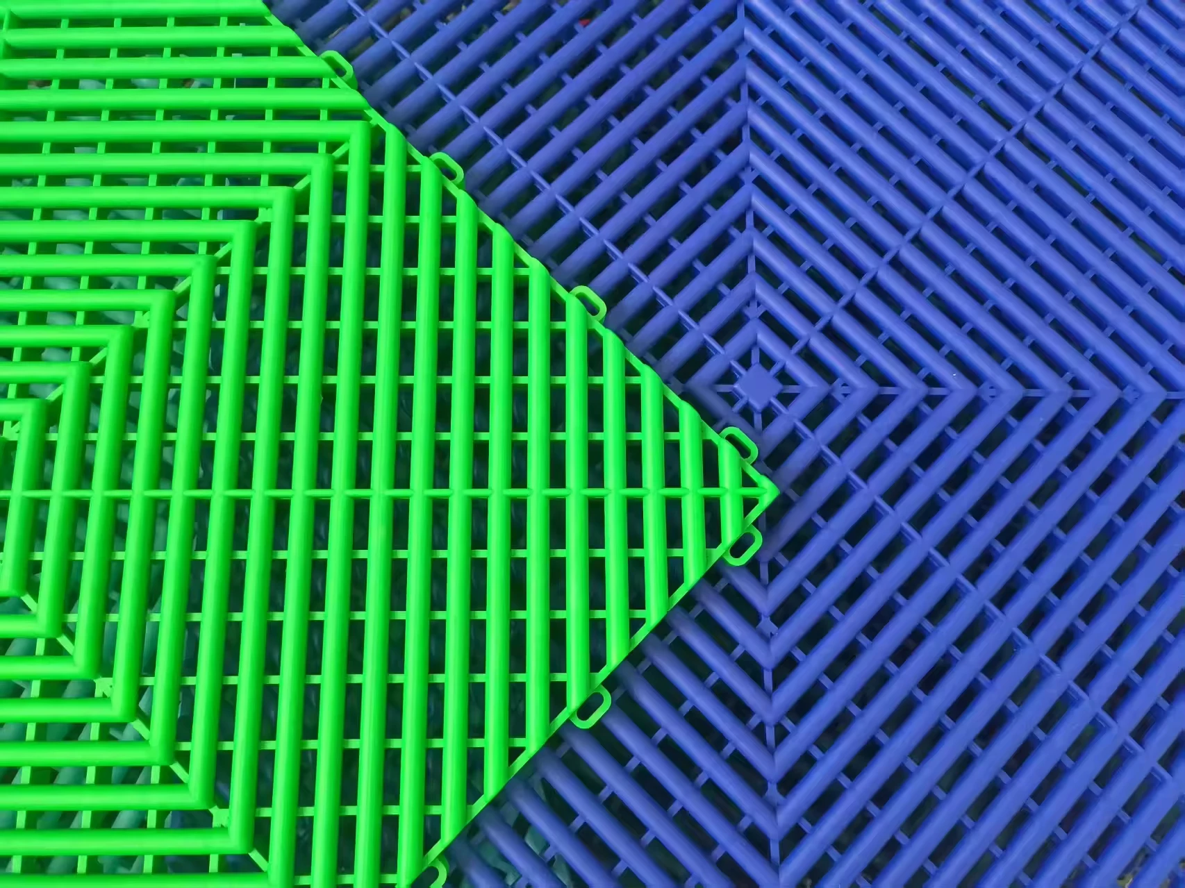 40X40X1.8CM Low MOQ Factory Direct Sale Non Slip Interlocking Garage Floor Tiles Garage Floor Mat for Carwash Detailing Shop