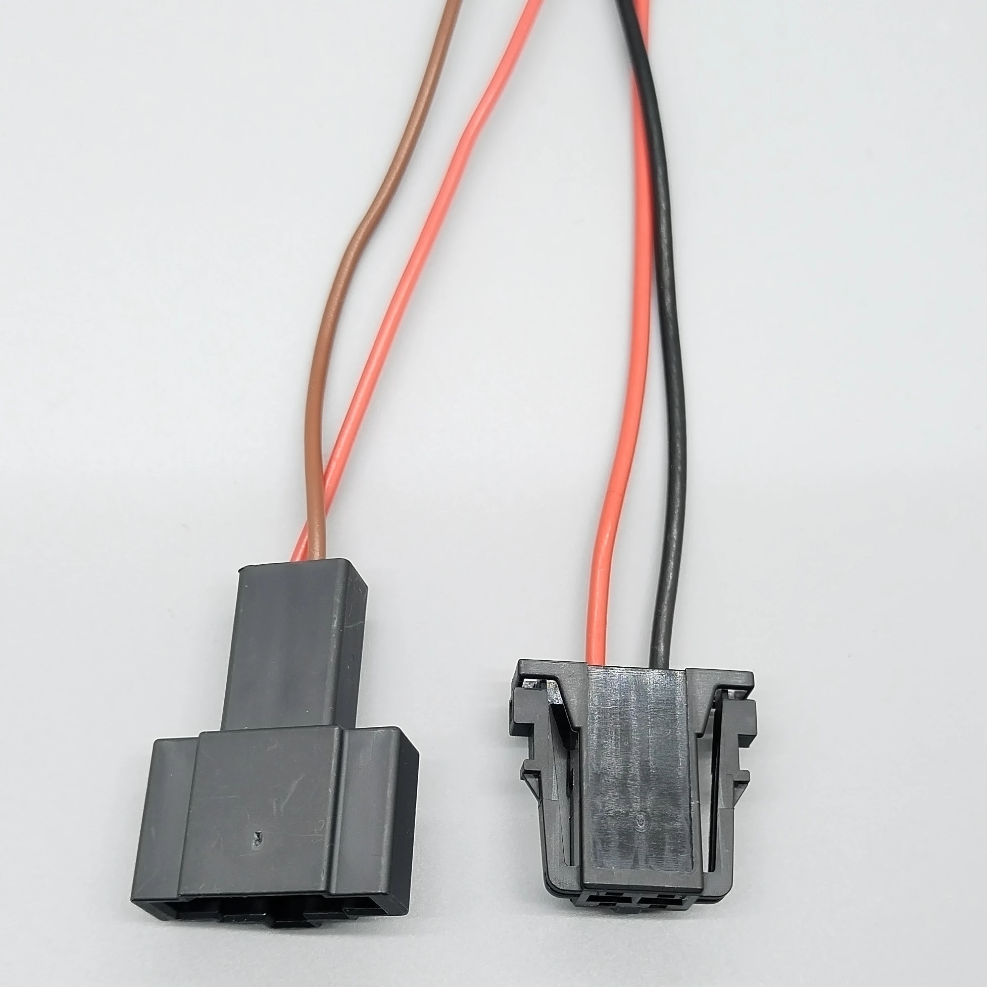 4E0971942 1418796-3 2Pin Auto Wiring Connector for Audi Vehicle Electrical System Connection