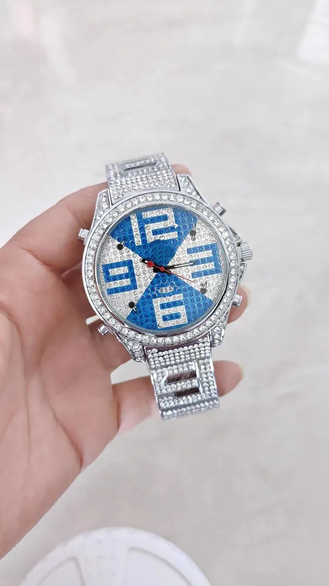 

Large Market Fashion Trend, Watch, Belt Men's Watch Non-mainstream Hiphop Hip-hop Skull Rhinestone Watch