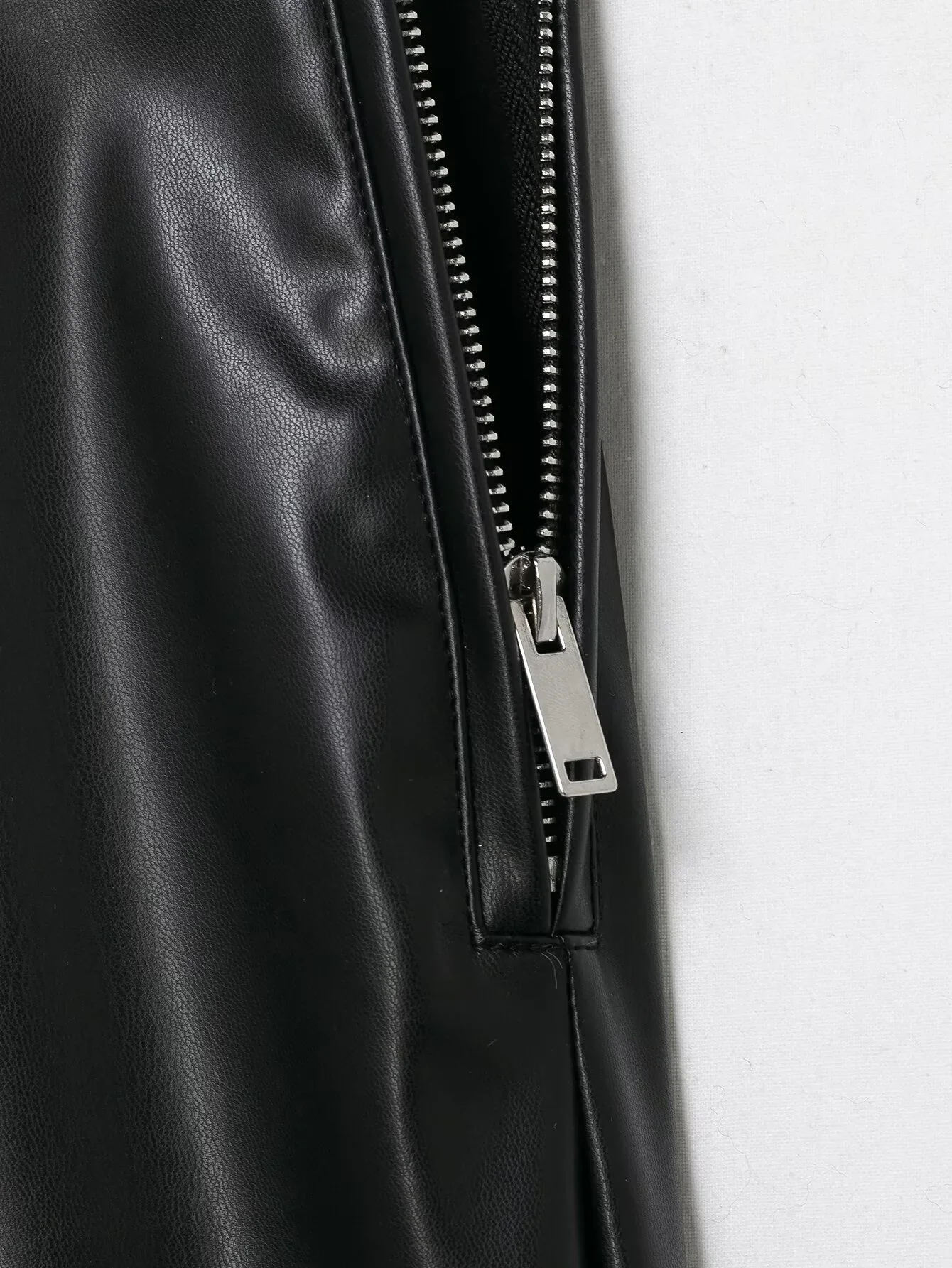 2025 Winter New Women's Casual Fashion Simple Low-Waisted Sexy Slim Fit Faux Leather Bow Flared Pants