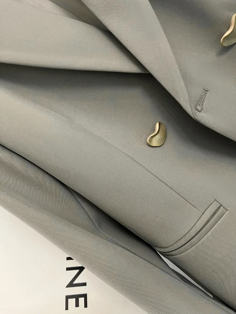 Весна и осень 2024, новый повседневный элитный блейзер в британском стиле, женский модный маленький костюм с французской текстурой, новые подходящие комплекты