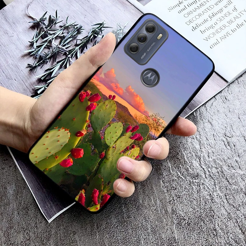 

Phone Case For Moto G85 G55 G05 G14 G75 G31 G50 G10 G20 G30 G60 G13 G32 G84 G54 G53 G72 G24 Power Cactus Flower