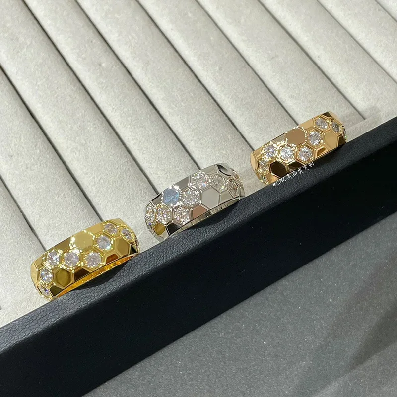 

High Quality 925 Sterling Silver 18K Gold Plated CNC Fine Carving Honeycomb Style Zirconia Rings For Women Fine Jewelry