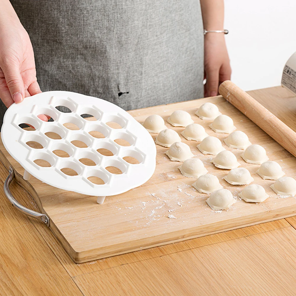 19 Holes Kitchen Accessories Dough Press Ravioli Making Mould Dumpling Mold Maker DIY Maker Dumpling Mold Pasta Form