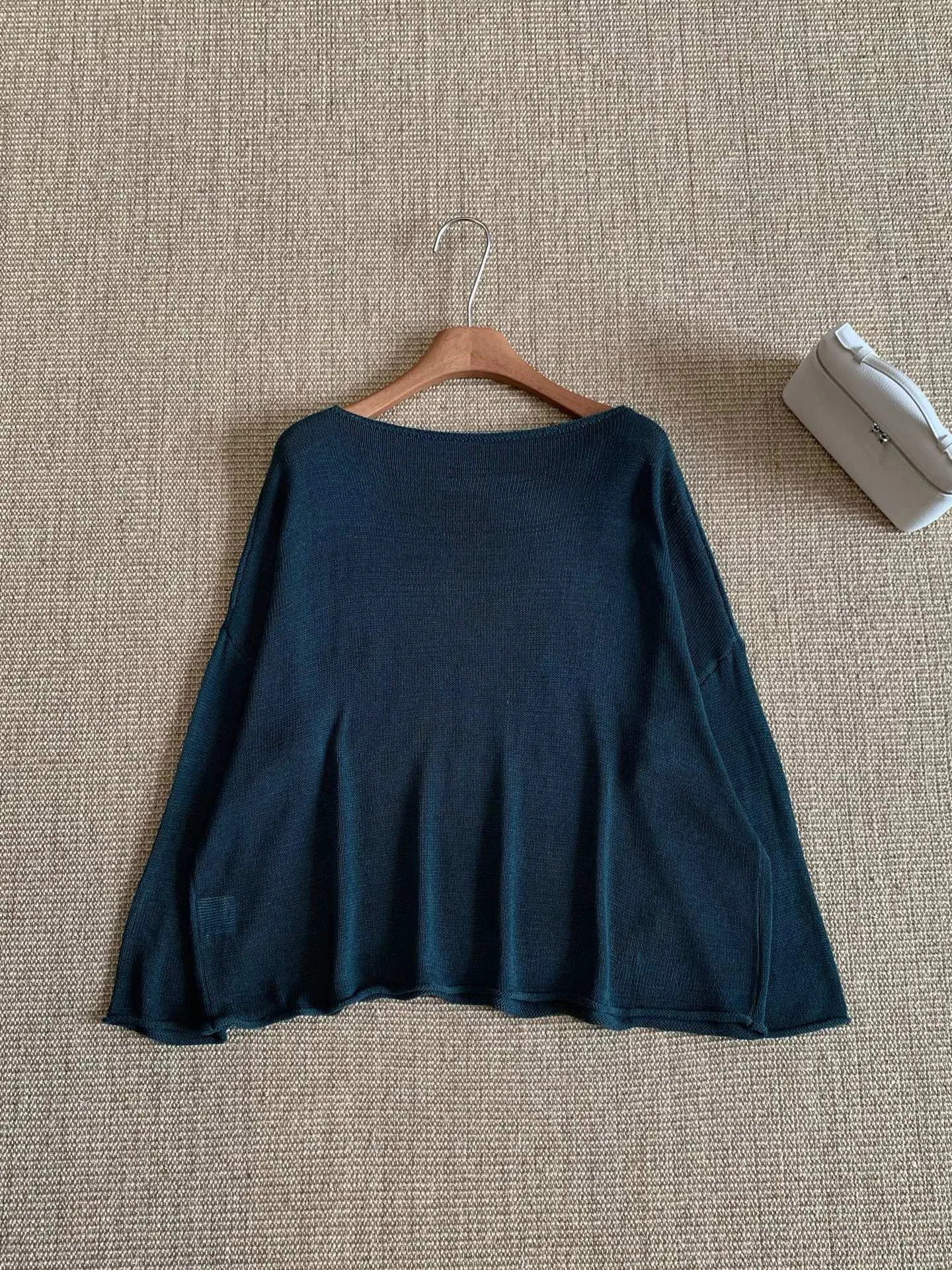 

2025 Women's Clothing Slim-fitting slightly translucent top with hem design 0625