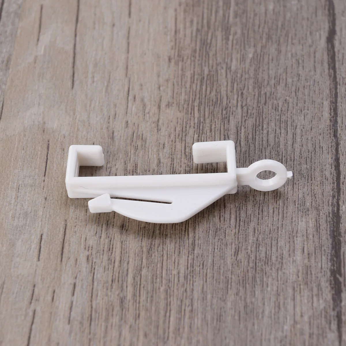 60Pcs Premium Plastic Curtain Gliders for Rail Tracks Smooth Glide Function Easy Clip on Without Removing Track Ideal for Home