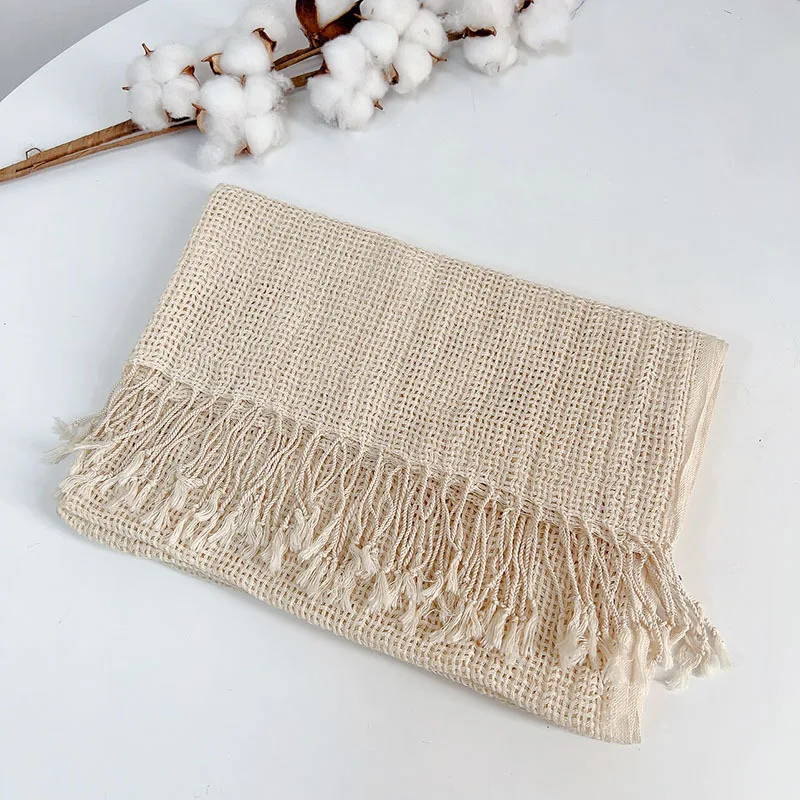 Écharpe évidée pour femme, design doux, mode