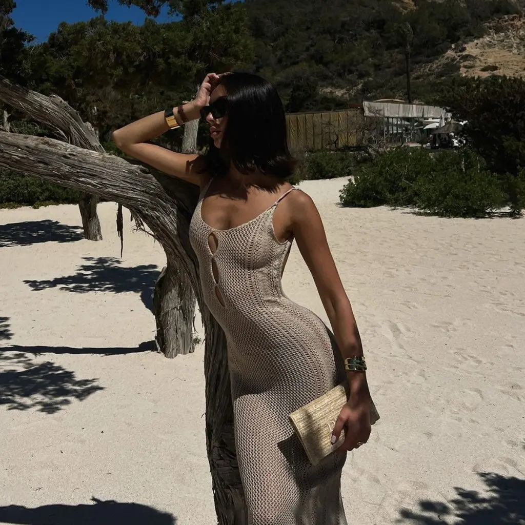 セクシーな背中見せディープVネックブラウスとスカートのセット、欧米風ニットの透かし彫りホットガールビーチホリデードレス