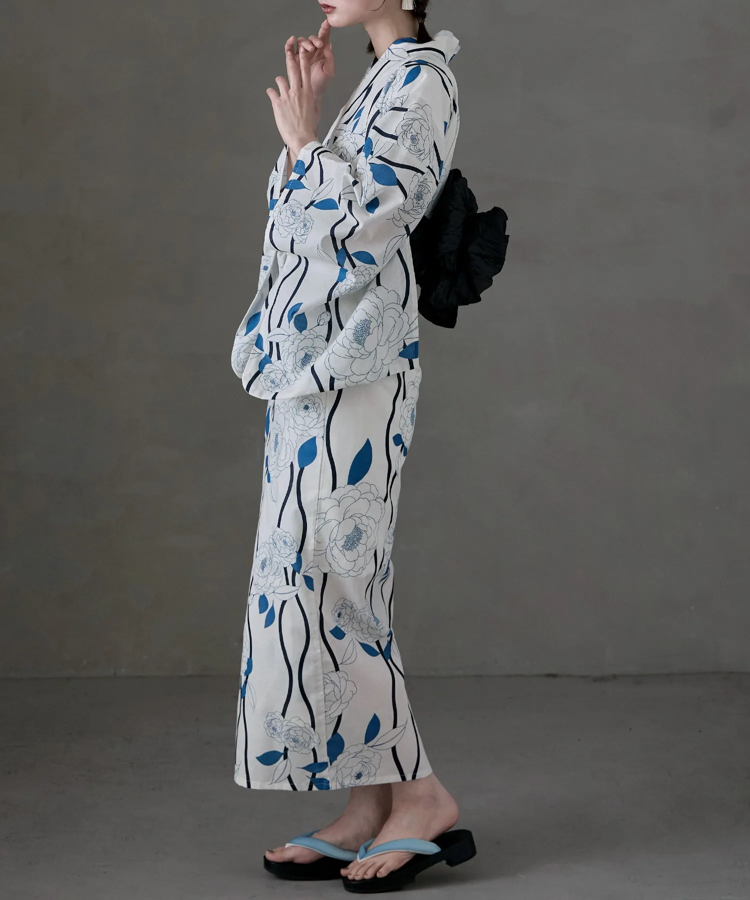 Traditional Yukata Kimono Cotton Linen Material White Bottom Blue Flower Girl's Dress Summer 2025 Fashion Ethnic Women's Clot...