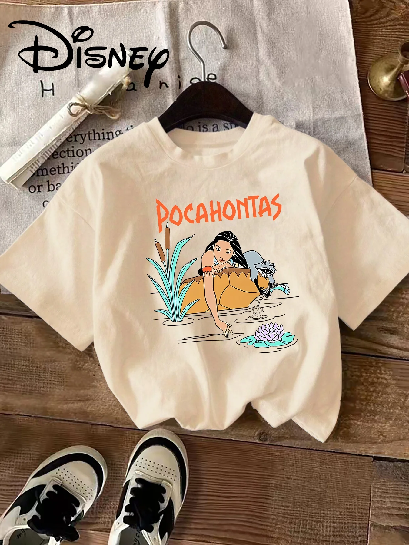 Camiseta extragrande de Disney Pocahontas y Meeko, estilo vintage, informal, holgada, de manga corta para mujer