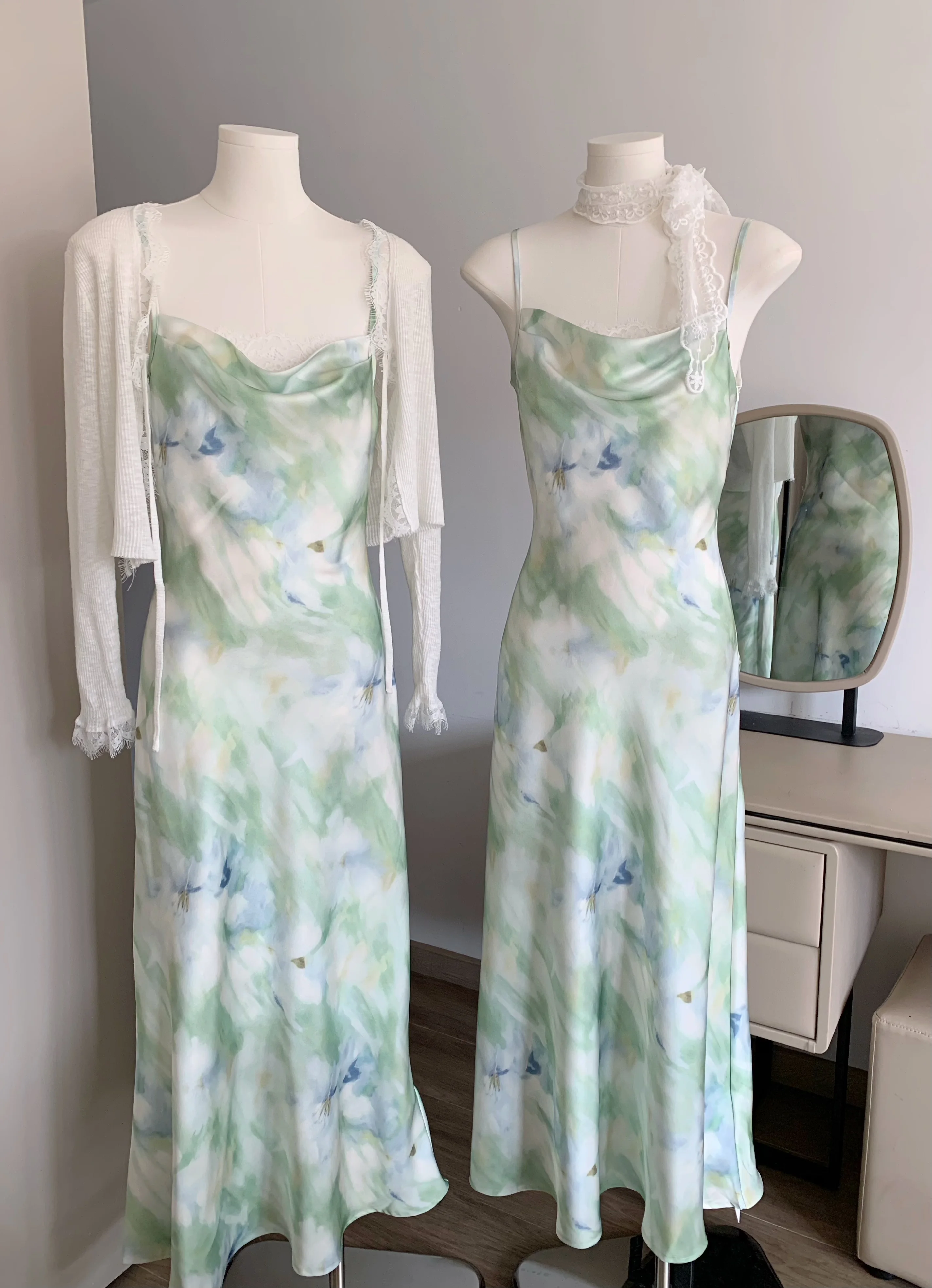 Women's Summer Sexy Swinging Collar Acetate Strap Mermaid Dress Lady Streetwear Holiday Beach Sleeveless Satin Long Dress