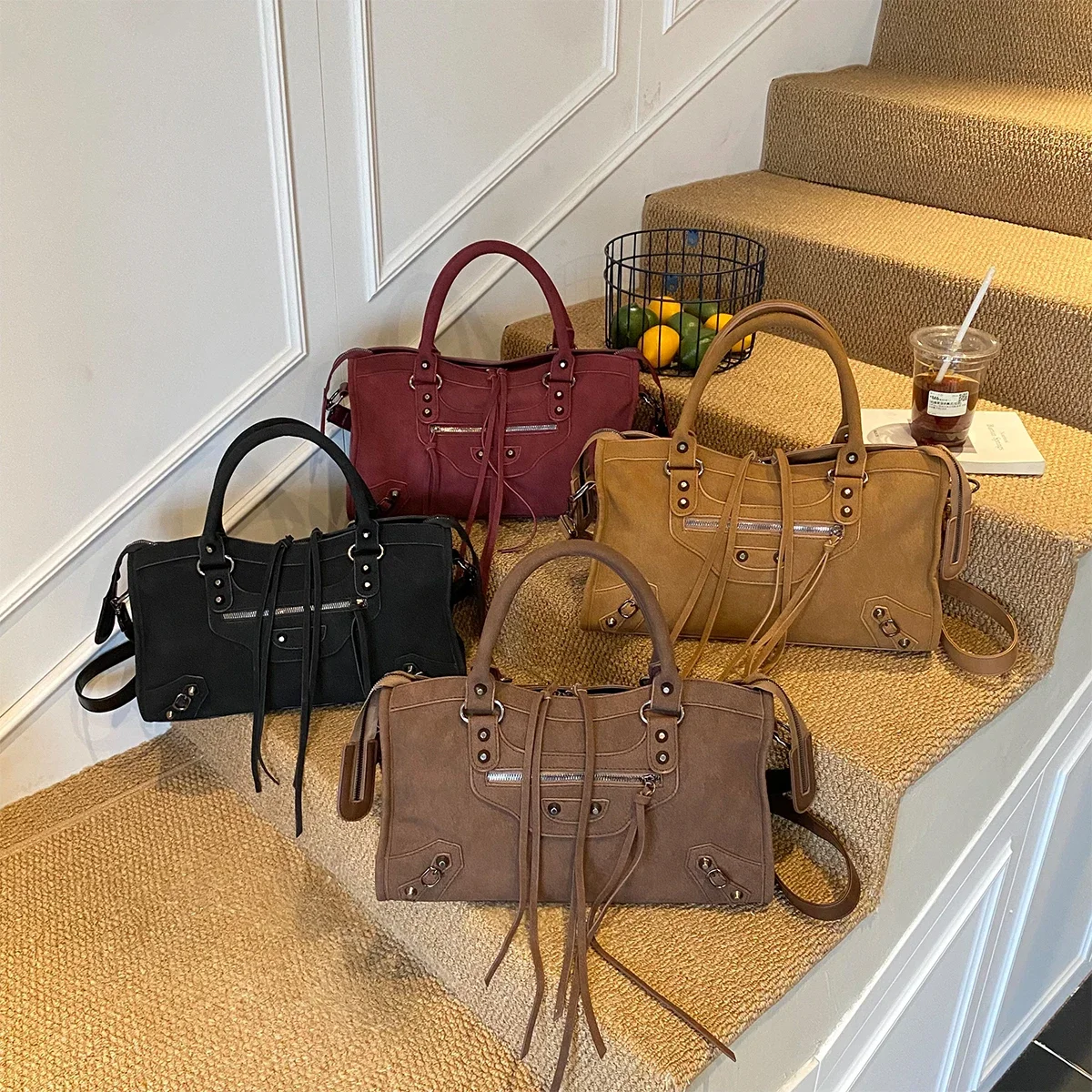 حقيبة كتف نسائية فاخرة مرصعة بحبل مبطن خفيفة الوزن بسعة كبيرة وسحاب وحزام قابل للتعديل ومقابض مزدوجة للسفر والأعمال