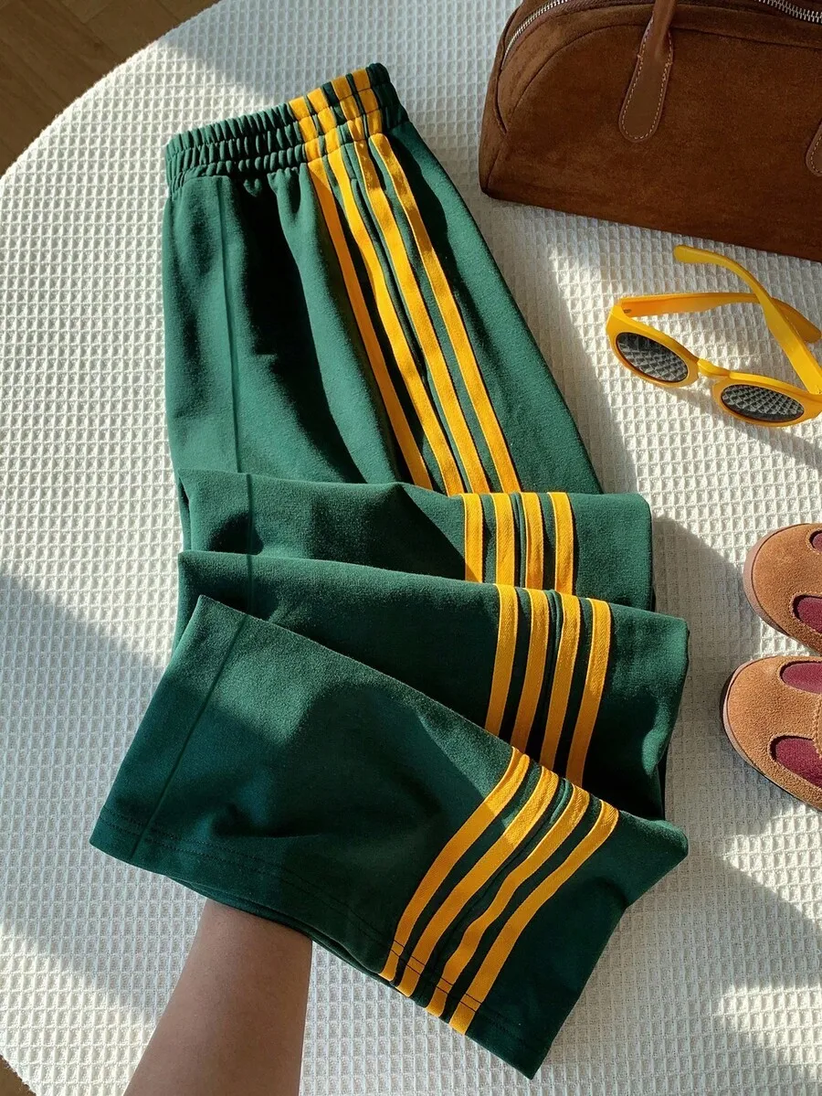 

Women's Elastic Waist Wide Leg Loose Sweatpants with Side Stripes, Casual Fall Wear