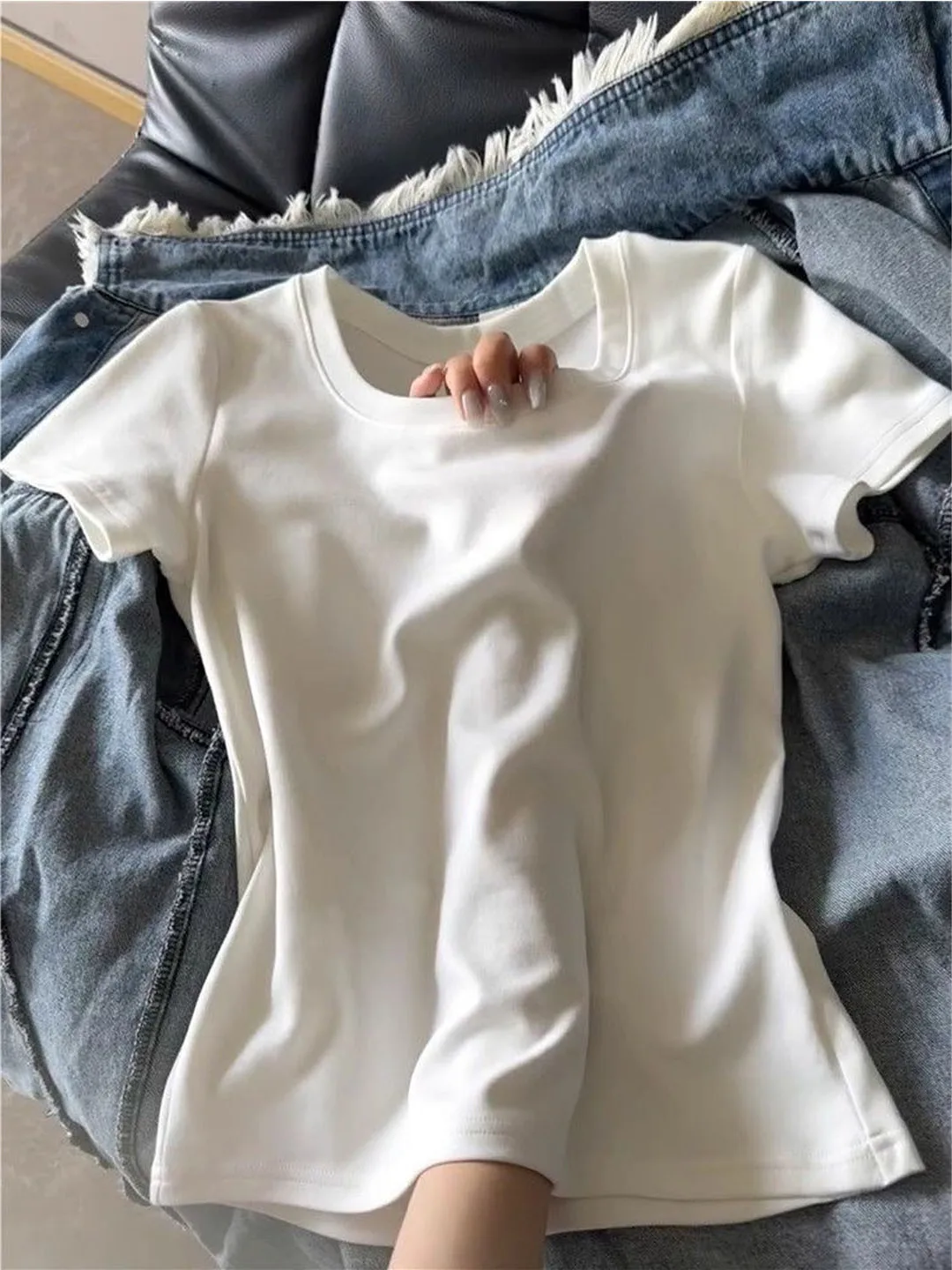 

Slim Fit Women's T-Shirt U-Neck Short Sleeve Casual Waist-Cinching Korean Style Spring Fashion Commute Basic Style