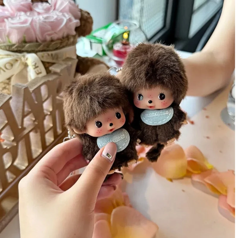 

Лидер продаж, нагрудник в стиле Moqiqi, милая и интересная аниме-фигурка, брелок Kawai, подвеска на рюкзак, модные игрушки, идеальный подарок для девочек