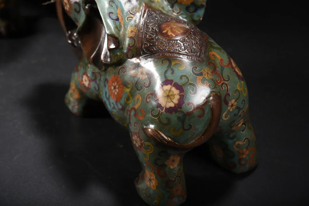 

9"Tibetan Temple Collection Old Bronze Cloisonne Enamel Auspicious Ruyi Elephant Statue A Pair Gather fortune Town house