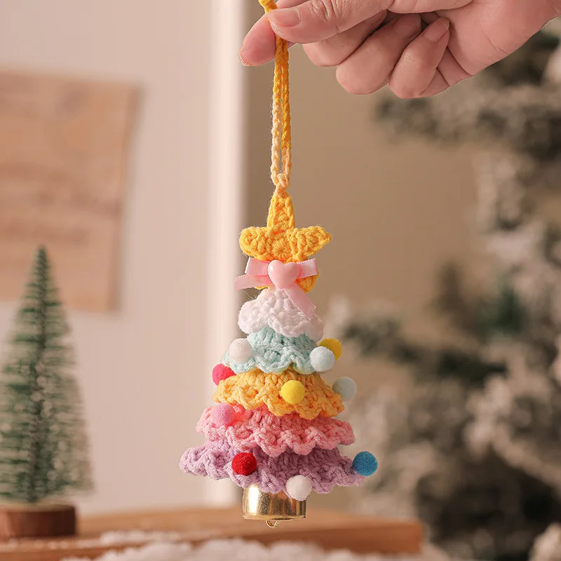ตุ๊กตาพืชต้นคริสต์มาส Handmade โครเชต์พวงกุญแจจี้ขนาดเล็กต้นคริสต์มาสแขวนตกแต่ง