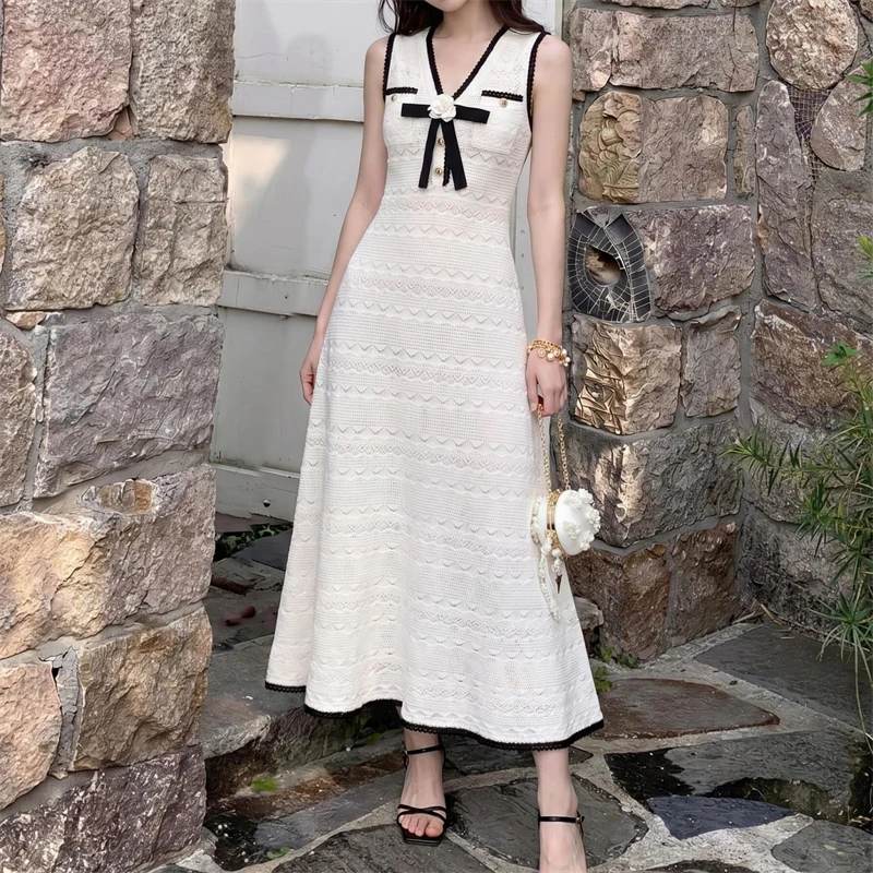 

Summer New Women's V-neck Bow Sleeveless Vest Dress High-Quality Fashion High Street Elegant Hollow-out Lace Fishtail Long Dress