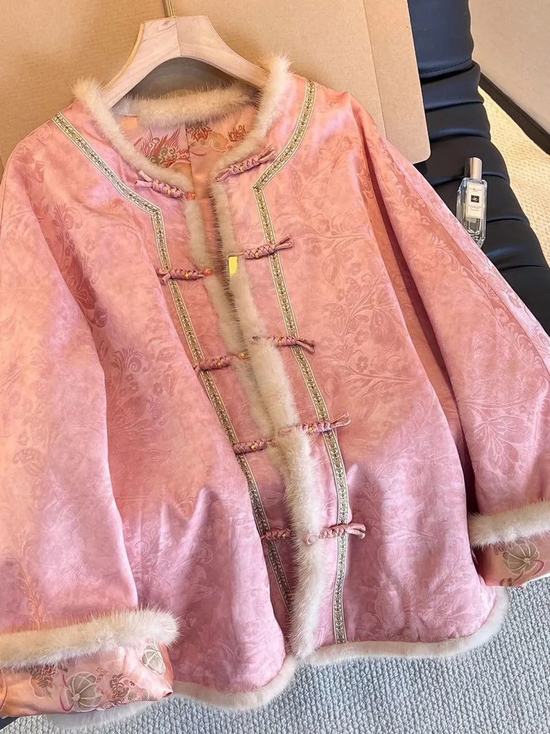 

Утепленное женское пальто в китайском ретро-стиле с бахромой, зимняя верхняя одежда из хлопка с длинными рукавами в национальном стиле