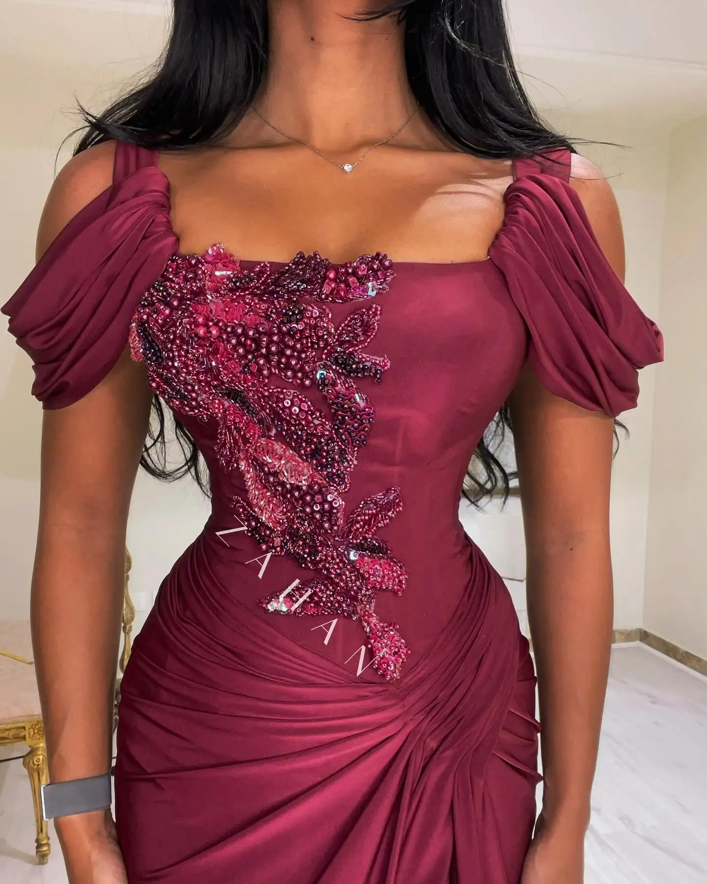 Off Shoulder Evening Dresses Mermaid Sweep Train Saudi Arabia Prom Dress Square Neckline Pleated Wedding Party Dress Customized