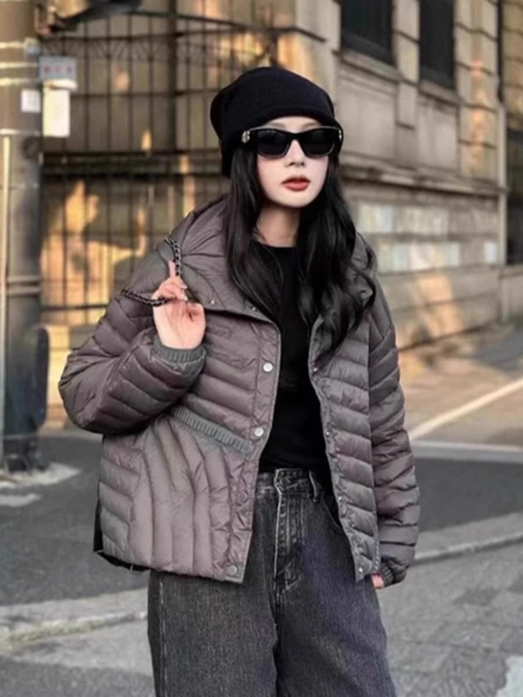 2025 chaqueta acolchada ultraligera de invierno para mujer 90% plumón de pato blanco Parkas informales holgadas con capucha prendas de vestir básicas a prueba de viento abrigo
