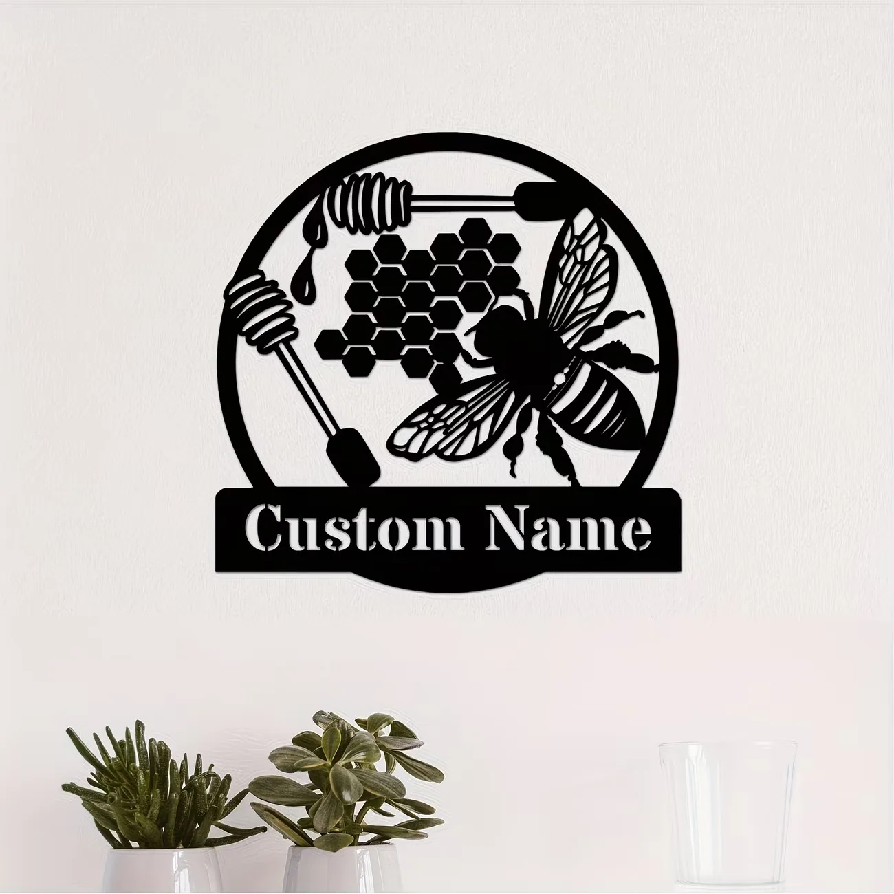 Custom Content Metal Sign, Personalized Bee Silhouette Metal Wall Art, Bee Theme Surname Metal Decoration, for Door Decoration