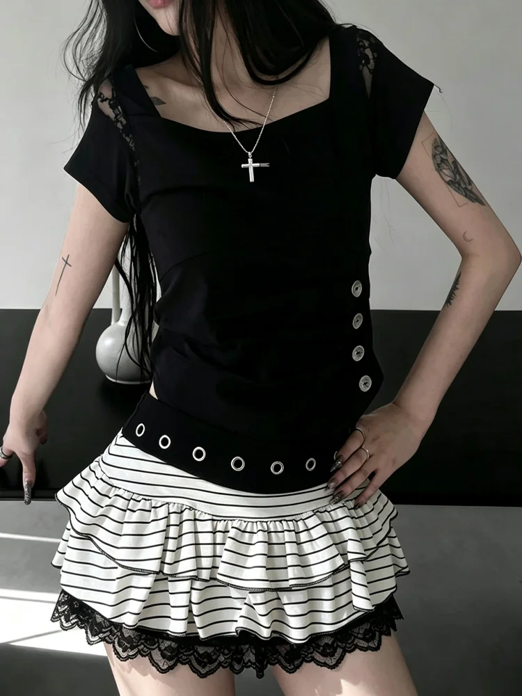 Sommer Damen Gothic Punk Alltagsrock Schwarz-Weiß Gestreift Mehrlagiger Rüschenrock mit Spitzenbesatz Metallösen Taillierter Slim Fit Micro-Rock – Detail 8