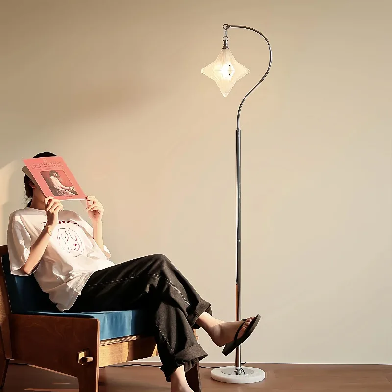 

modern iron base Floor Lamps star-shaped glass lampshade Nordic Bedroom Bedside living room restaurant Atmosphere Standing Light