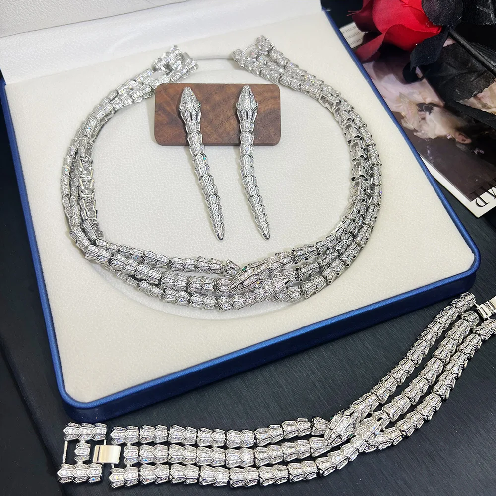 Middle East Saudi Arabia Luxury Three-Piece Set Zirconia-Plated White Gold Necklace Bracelet And Earrings Fashionable Copper-Sta